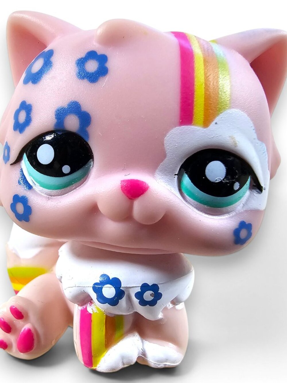 Hasbro Littlest Pet Shop #1436 Persian Cat Postcard Pets Pink Rainbow Floral LPS